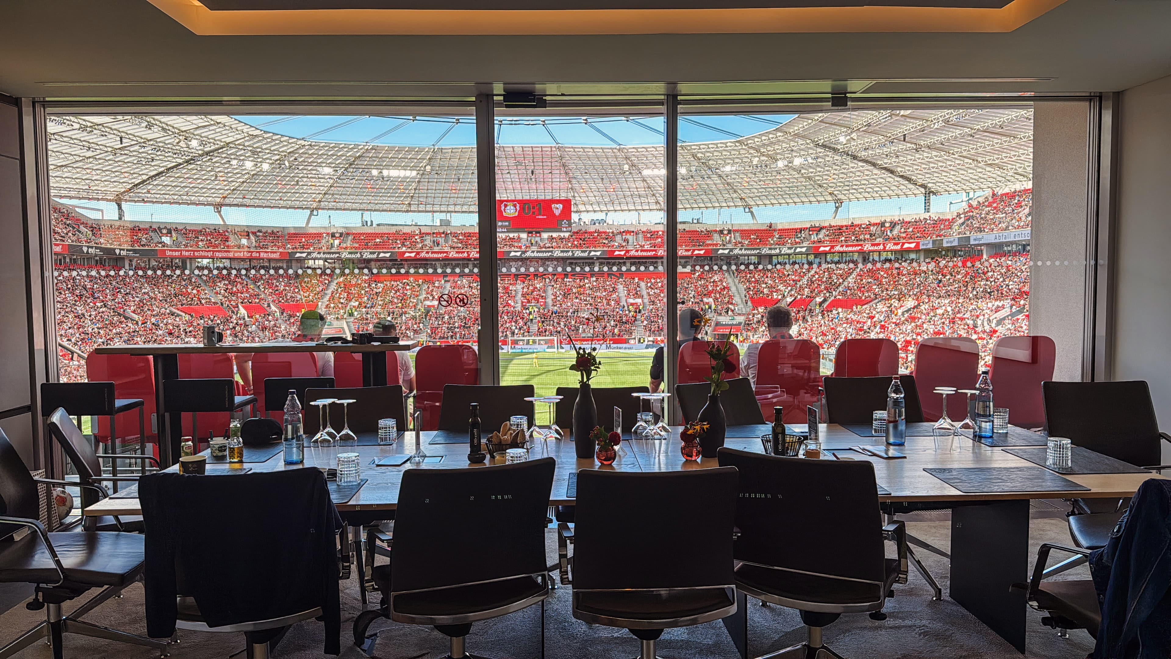 Blick aus der Loge auf die BayArena